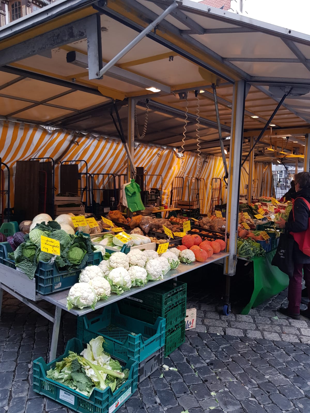 Wochenmarkt_Haendler_2